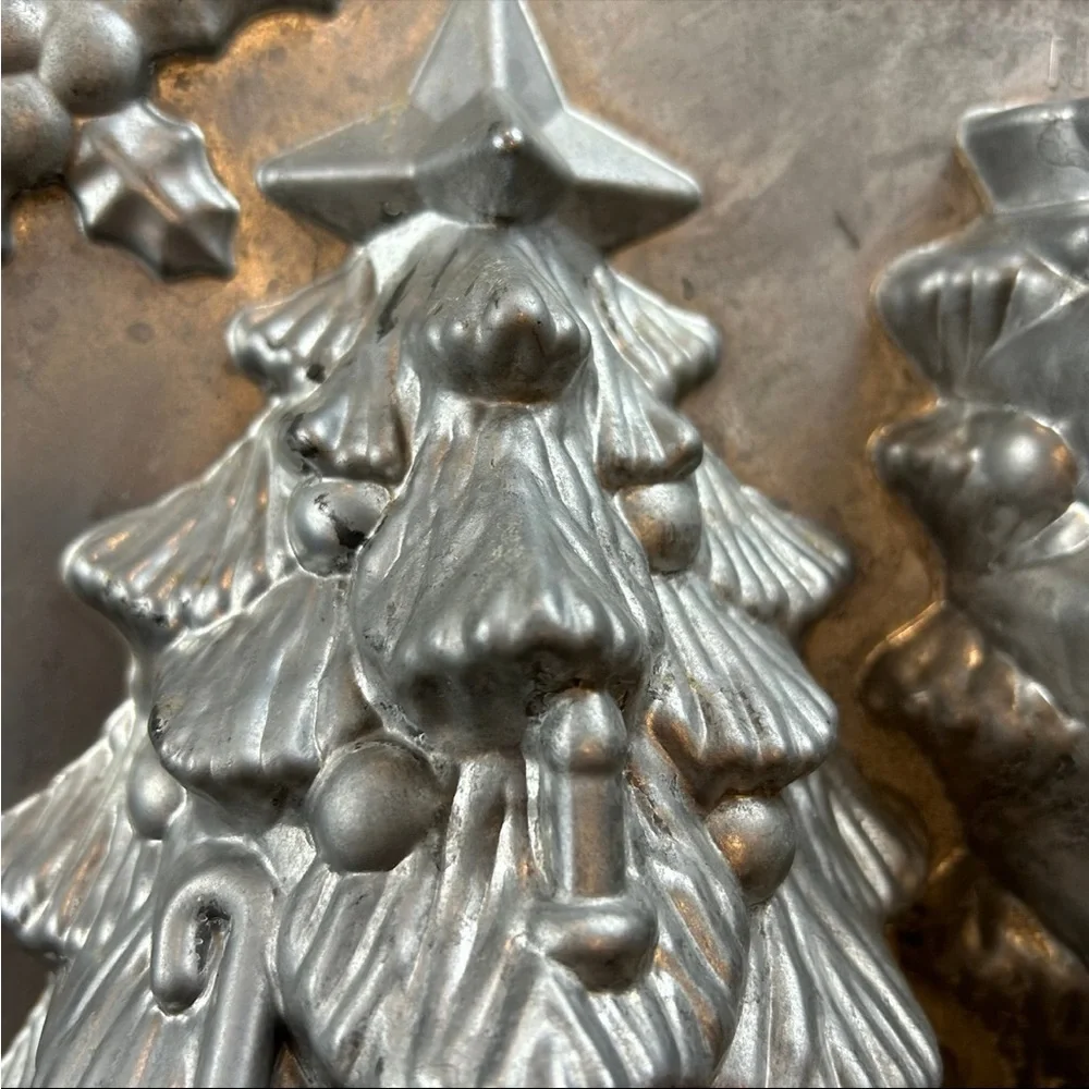 Nordic Ware Christmas Tree Cake Pan Cast Aluminum Nonstick Large 3D